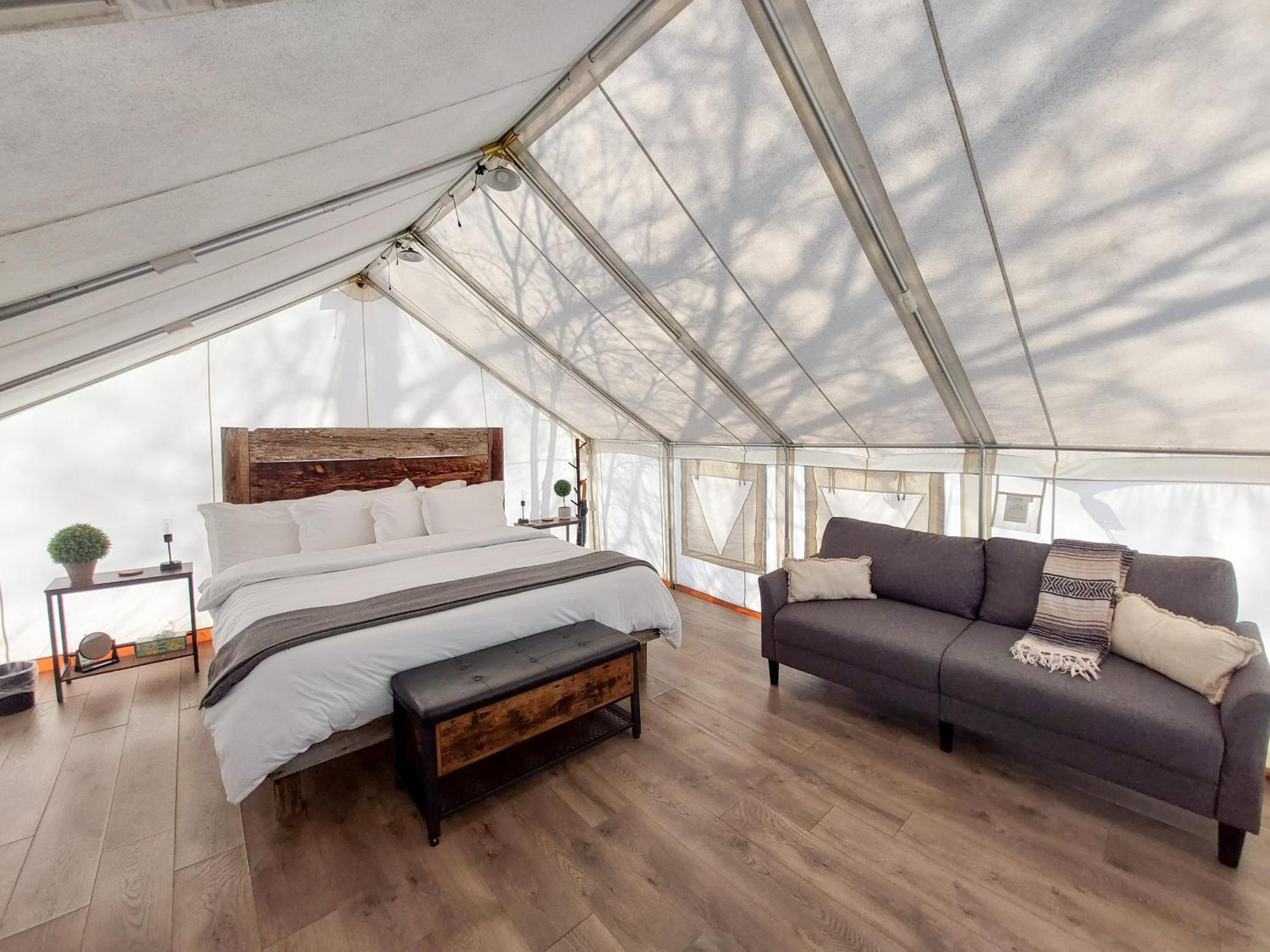 Gateway Glamping Hotell Exteriör bild