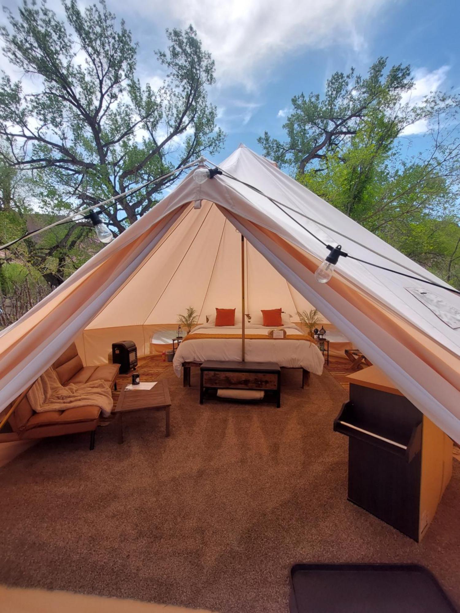 Gateway Glamping Hotell Exteriör bild